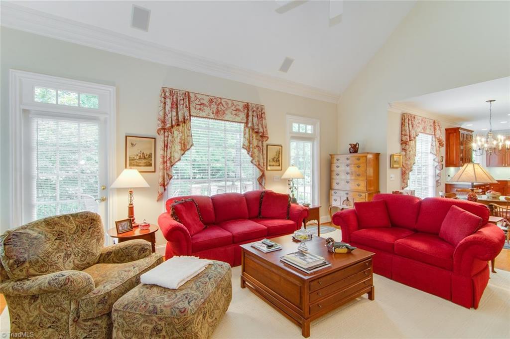 1313 Georgetown Court High Point, NC 27262 - Photo 8 of 30 Gallery Image 8