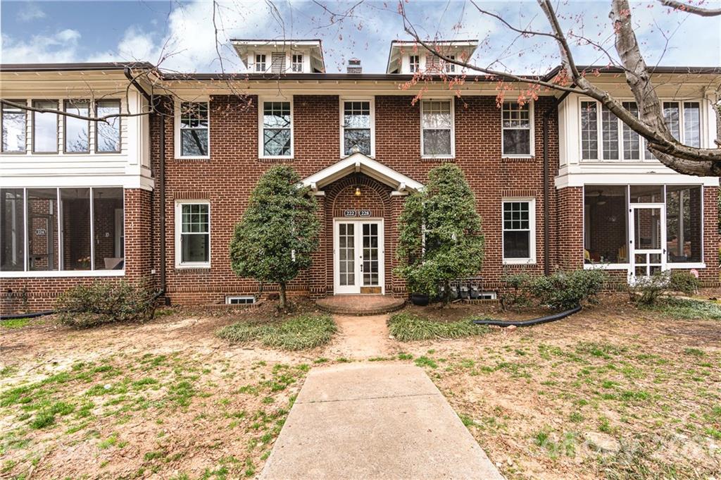 222 Providence Road Charlotte, NC 28207 - Photo 2 of 32 Gallery Image 2