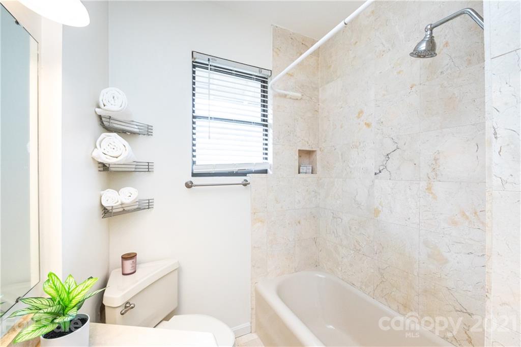 222 Providence Road Charlotte, NC 28207 - Photo 24 of 32 Gallery Image 24