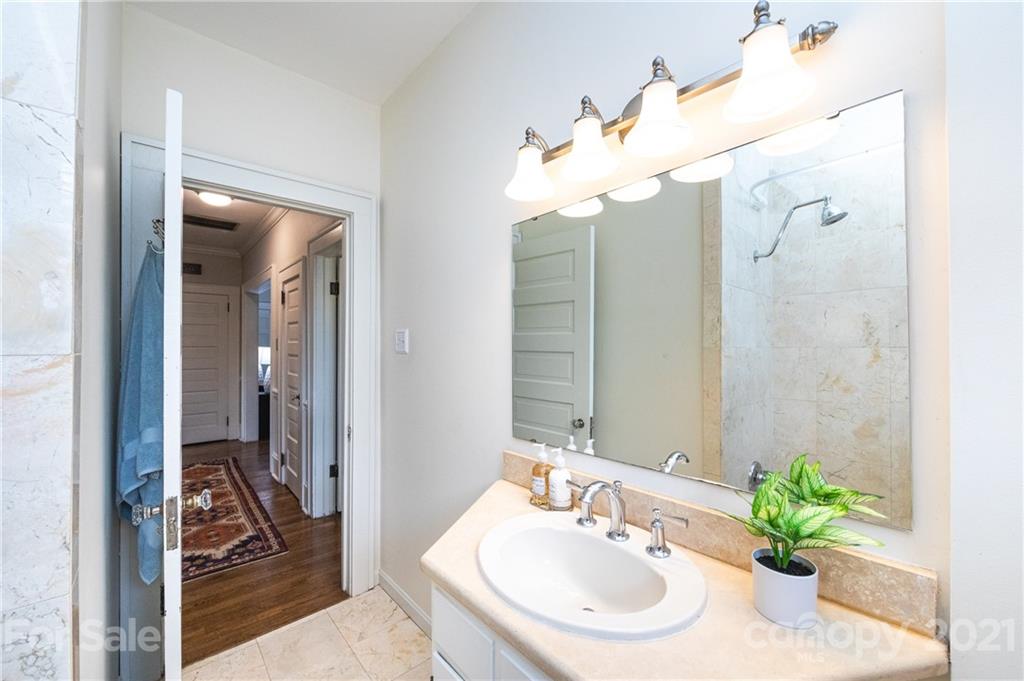 222 Providence Road Charlotte, NC 28207 - Photo 25 of 32 Gallery Image 25