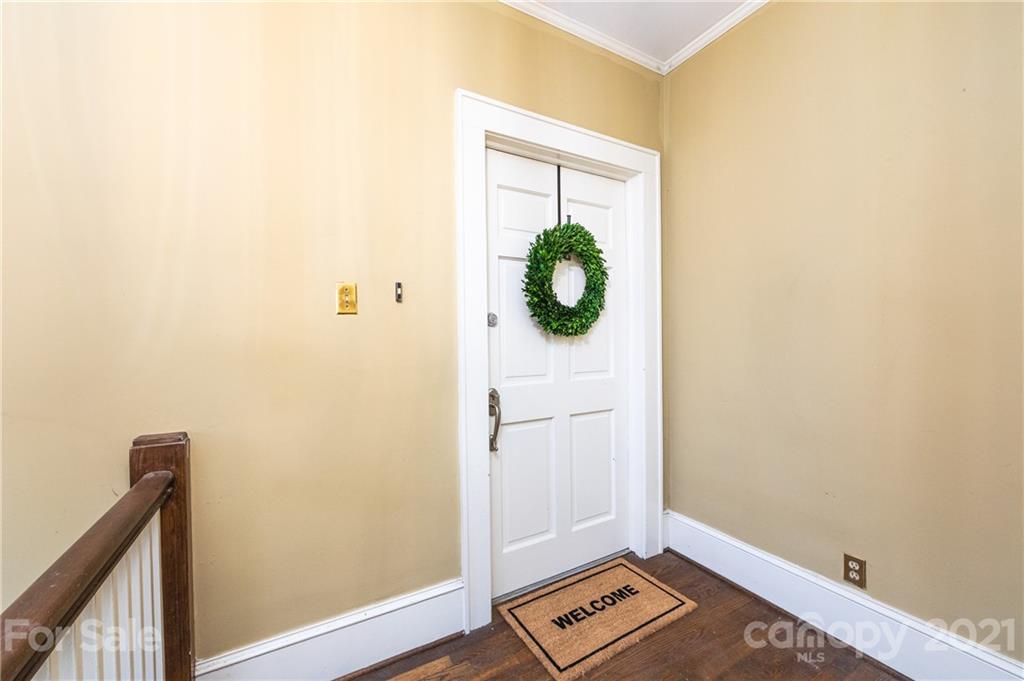 222 Providence Road Charlotte, NC 28207 - Photo 4 of 32 Gallery Image 4
