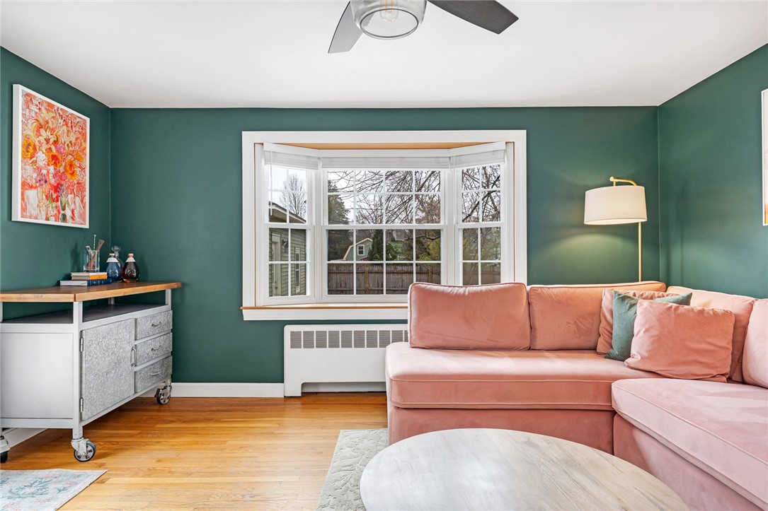 28 Rosegarden Street Warwick, RI 02888 - Photo 15 of 33