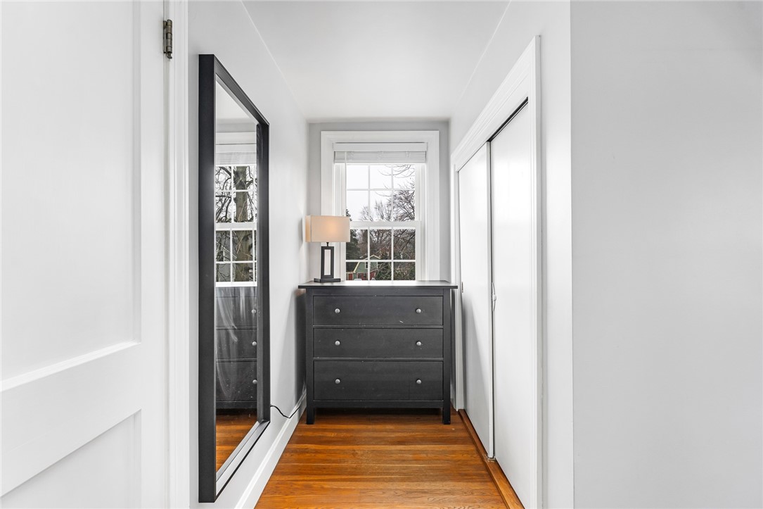 28 Rosegarden Street Warwick, RI 02888 - Photo 23 of 33