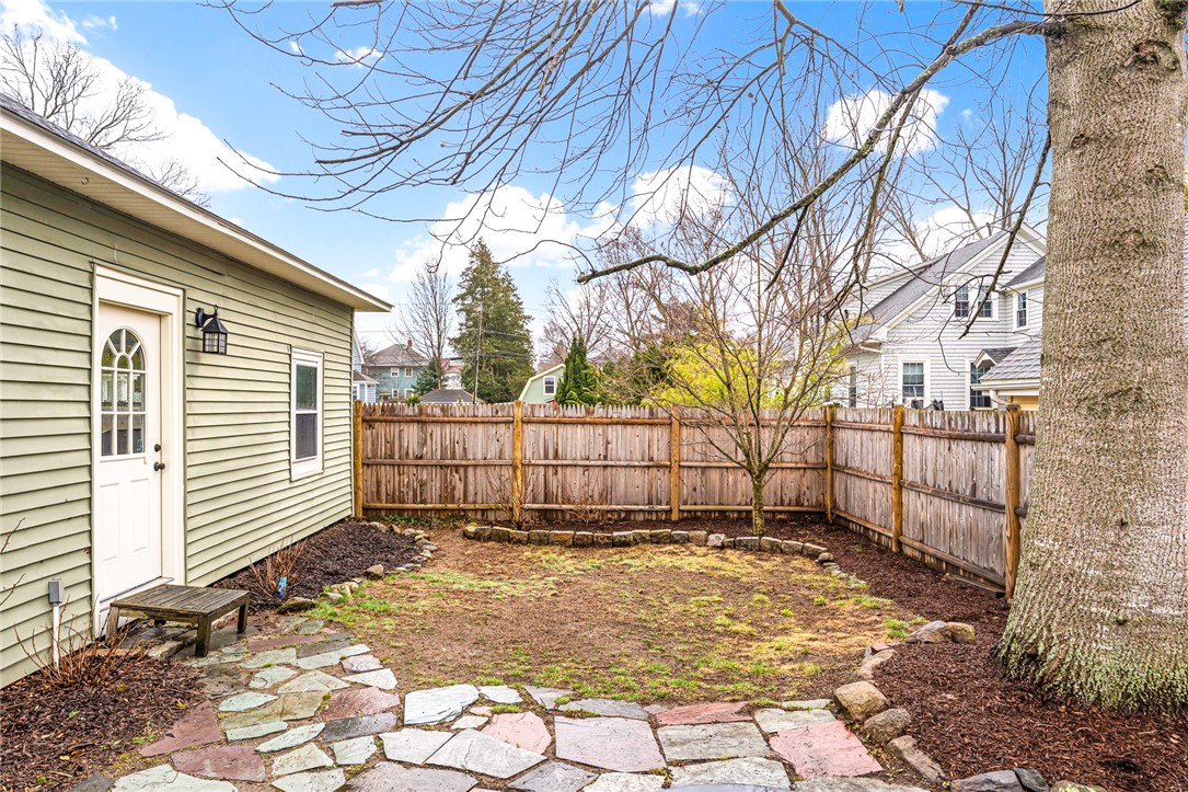 28 Rosegarden Street Warwick, RI 02888 - Photo 30 of 33