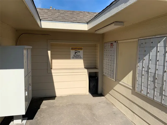 $1,325 | 2501 Gulf Freeway, Unit 260C, Dickinson, TX 77539