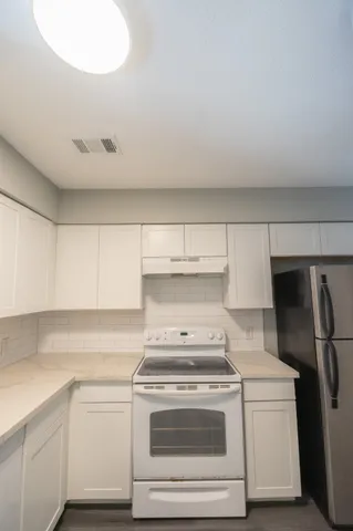$1,325 | 2501 Gulf Freeway, Unit 260C, Dickinson, TX 77539