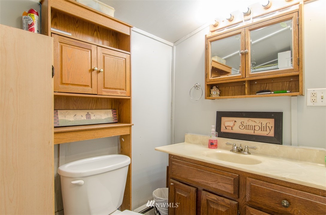 2002 Spring Road Shelton, WA 98584 - Photo 21 of 22 Gallery Image 21
