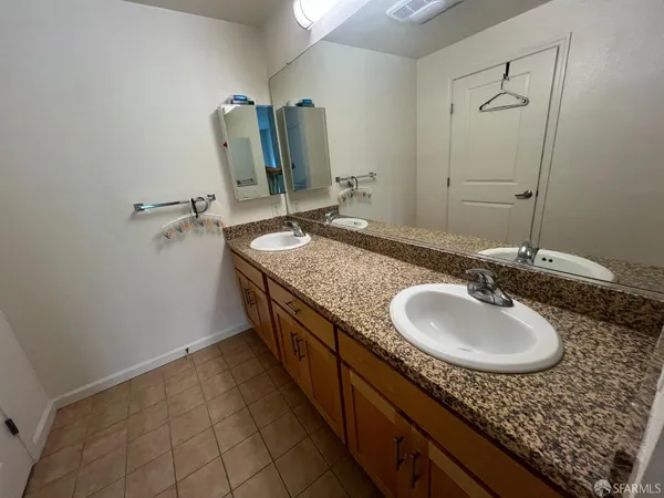 $589,000 | 301 Crescent Court, Unit 3214, San Francisco, CA 94134