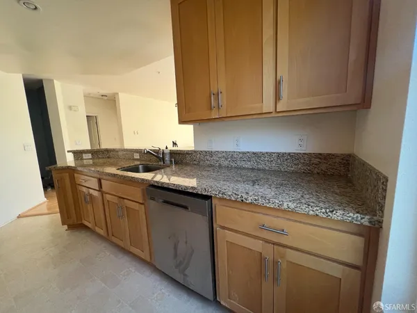 $589,000 | 301 Crescent Court, Unit 3214, San Francisco, CA 94134