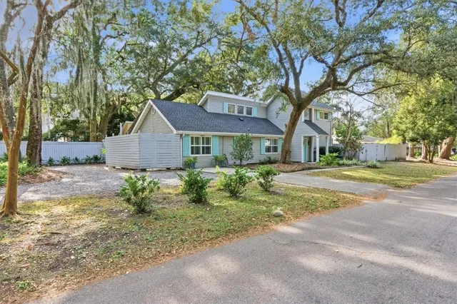 $825,000 | 241 Broadway Street, St. Simons Island, GA 31522