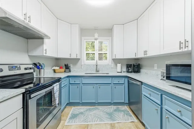 $825,000 | 241 Broadway Street, St. Simons Island, GA 31522