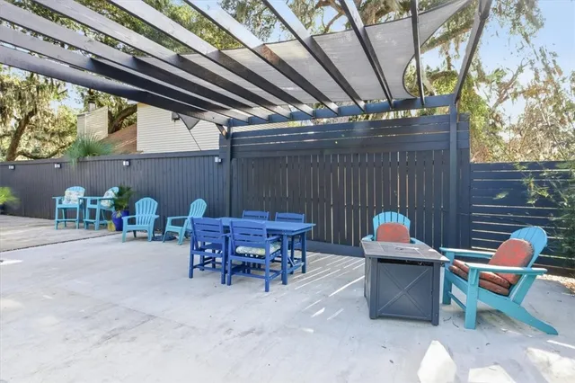 $825,000 | 241 Broadway Street, St. Simons Island, GA 31522