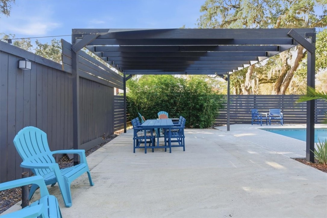 241 Broadway Street St. Simons Island, GA 31522 - Photo 38 of 46