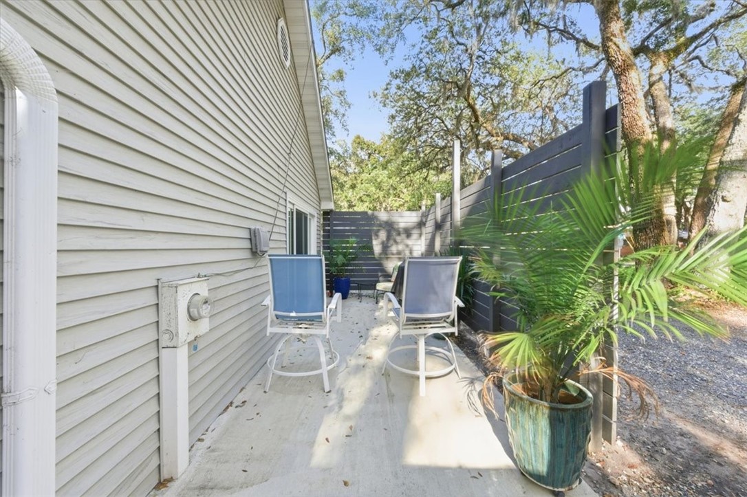 241 Broadway Street St. Simons Island, GA 31522 - Photo 40 of 46