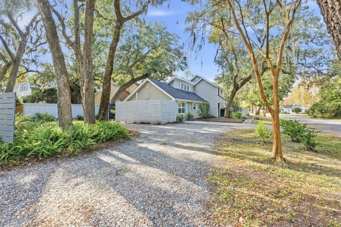 241 Broadway Street St. Simons Island, GA 31522 - Photo 45 of 46