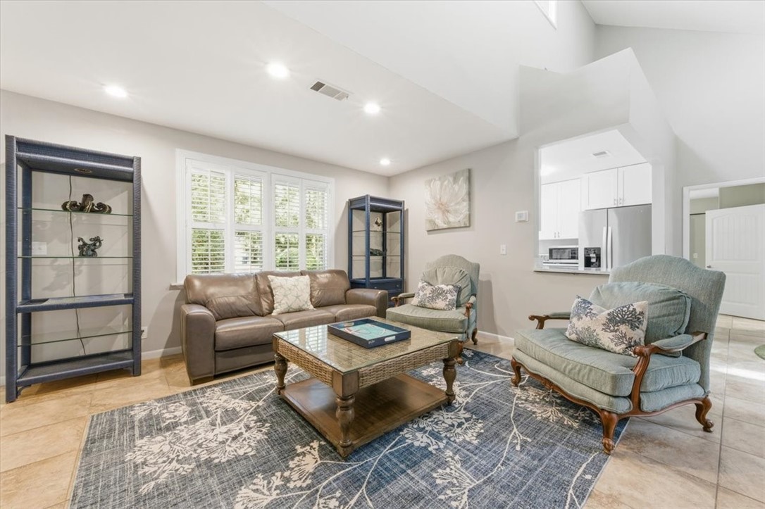 241 Broadway Street St. Simons Island, GA 31522 - Photo 6 of 46