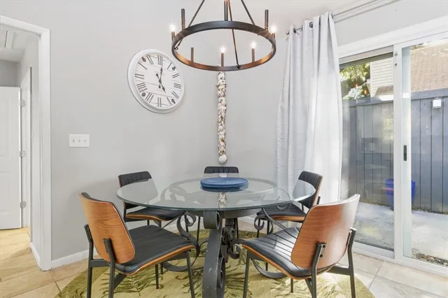 $825,000 | 241 Broadway Street, St. Simons Island, GA 31522