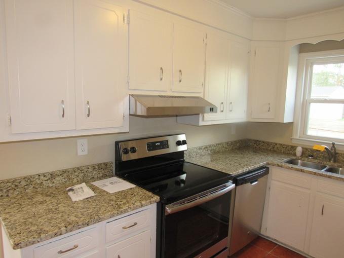 127 Marion Road Summerville, SC 29486 - Photo 21 of 43 marion lampton tupelossss 098