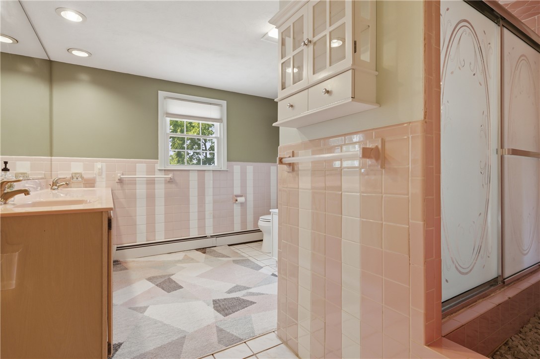 16 Old Simmonsville Road Johnston, RI 02919 - Photo 14 of 37 Master bath located on the second level off of the spacious master bedroom.