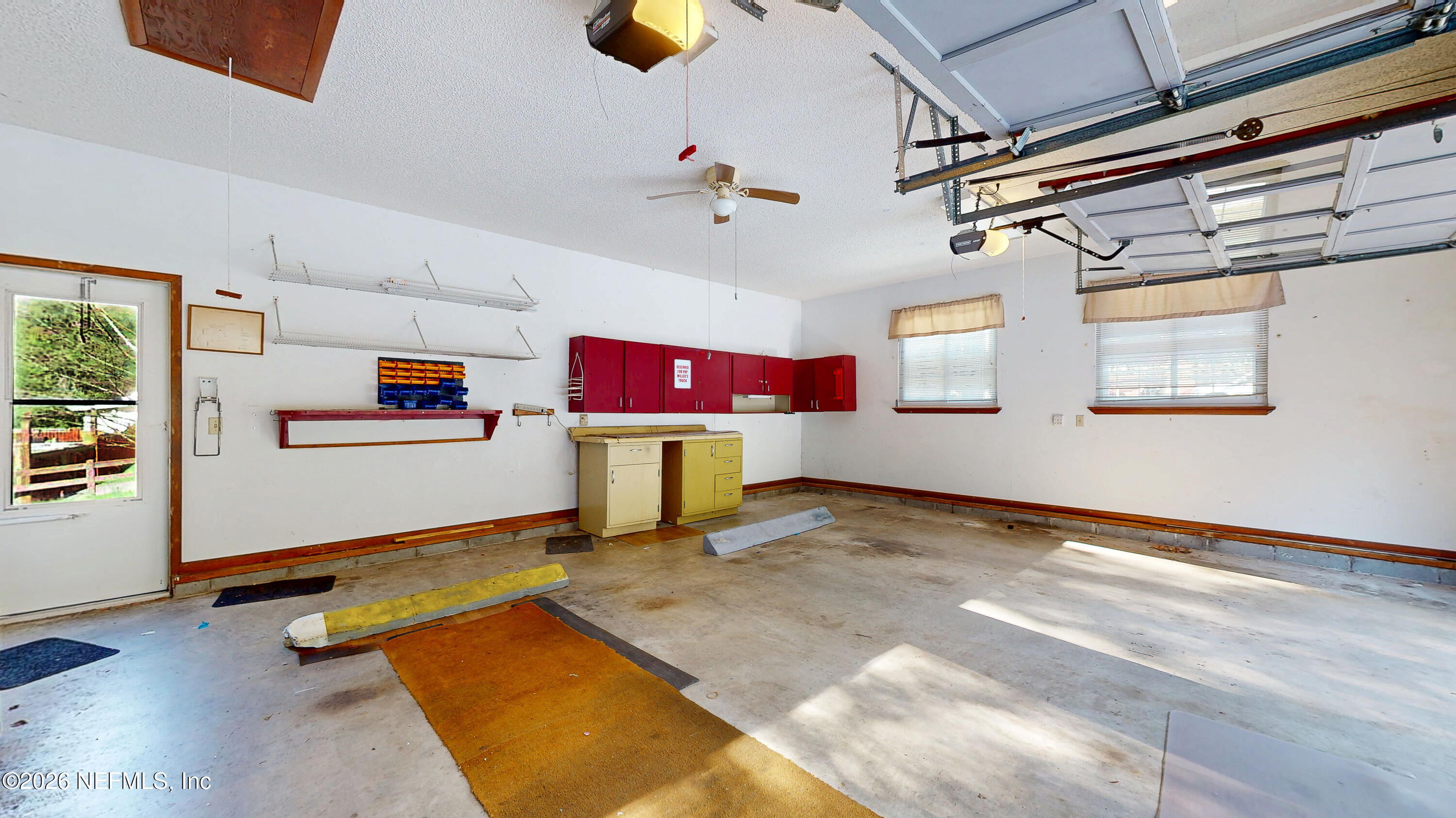 2781 Camel Circle Middleburg, FL 32068 - Photo 29 of 43 Garage