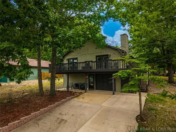 $379,000 | 204 De Young Drive, Climax Springs, MO 65324