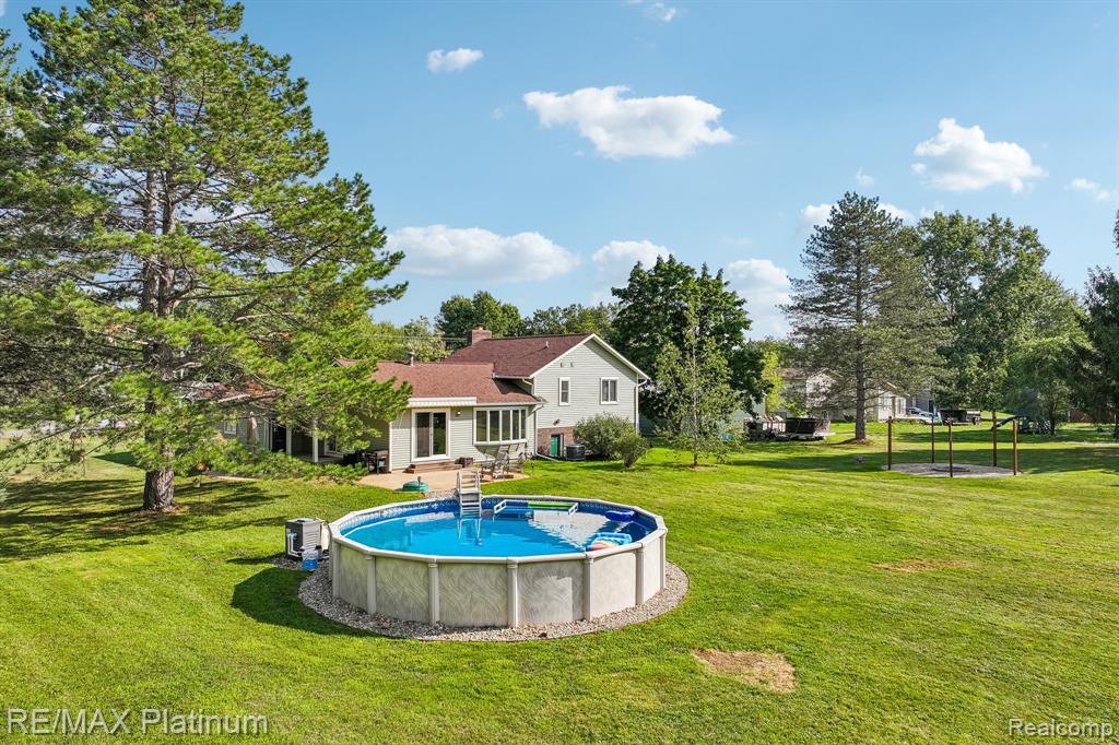 12126 Linden Road Linden, MI 48451 - Photo 27 of 38 Gallery Image 27