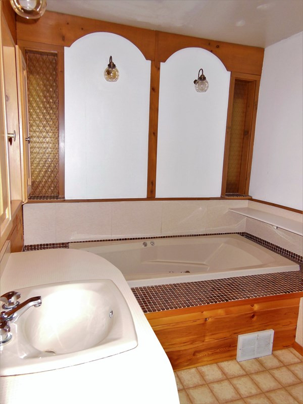 102 Hollywood Road Old Forge, NY 13420 - Photo 10 of 22 Gallery Image 10