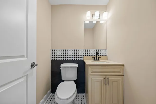 $188,000 | 515 School Street, East Chicago, IN 46312