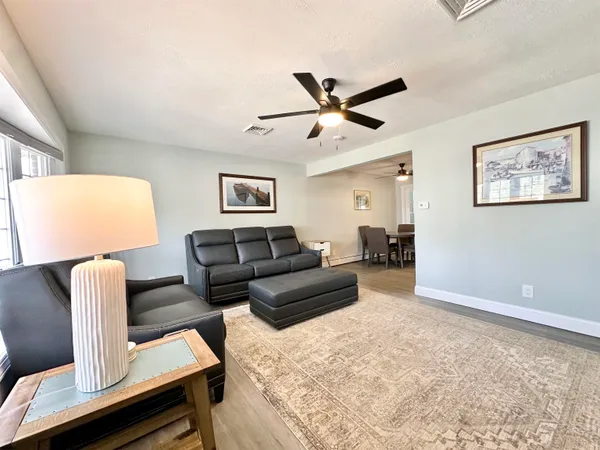 $2,500 | 117 Lincoln Drive, Brigantine, NJ 08203