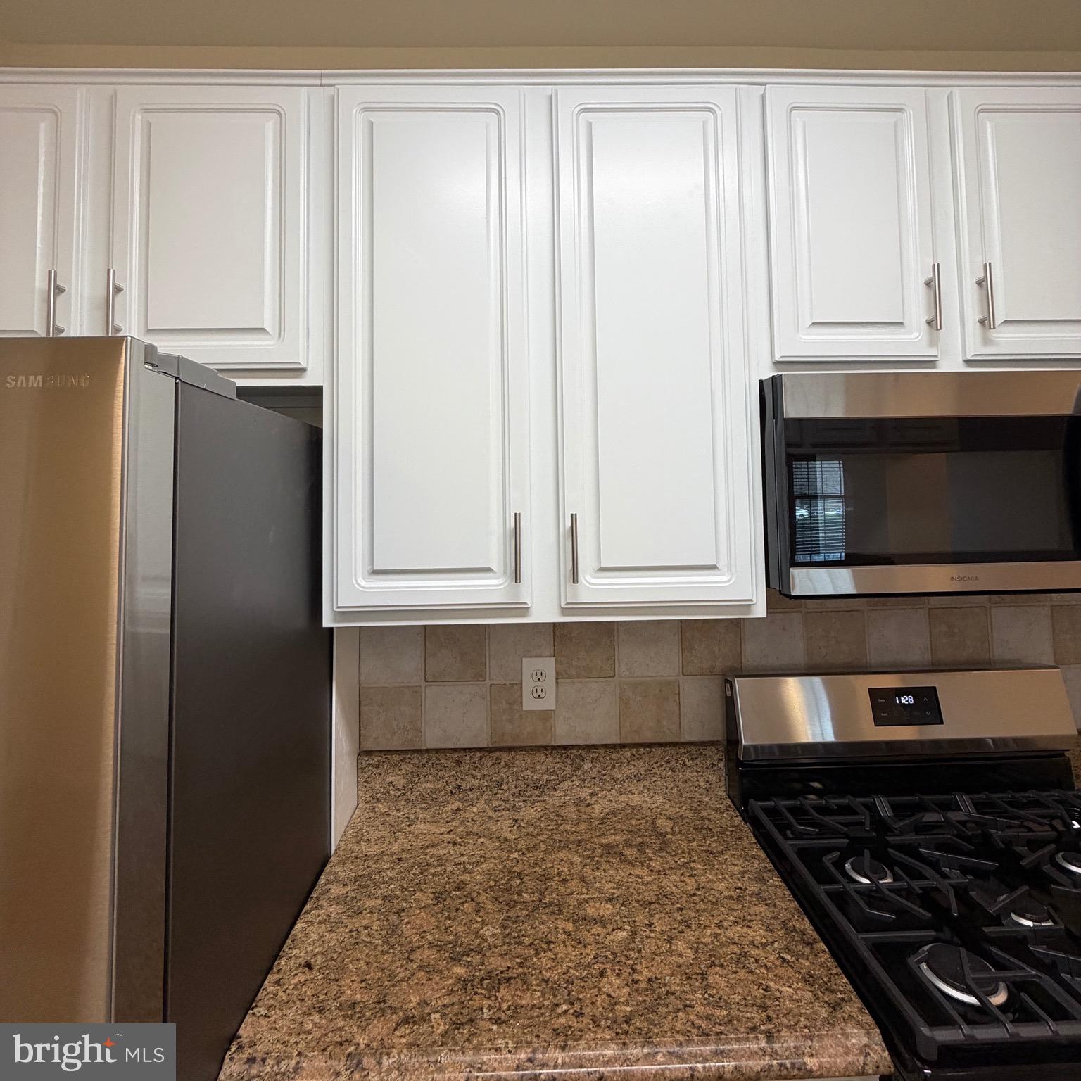 20453 Chesapeake Square, Unit 101 Sterling, VA 20165 - Photo 20 of 51 Freshly painted cabinets