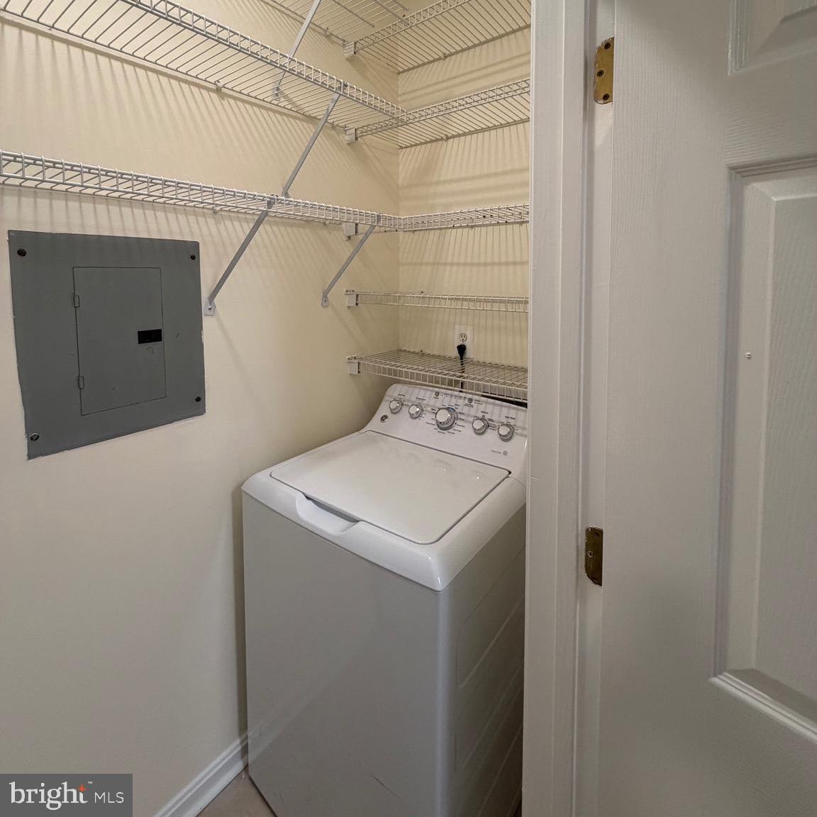 20453 Chesapeake Square, Unit 101 Sterling, VA 20165 - Photo 45 of 51 Full size washer