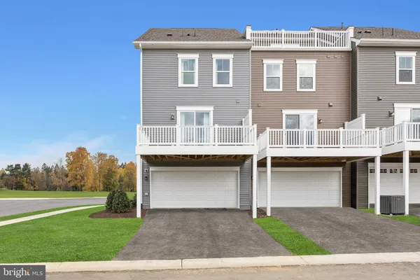 a front view of house with yard