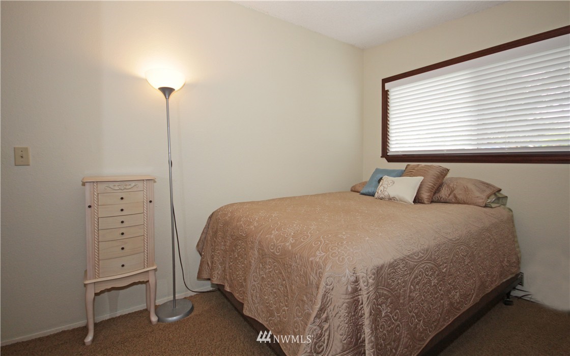 11838 Southeast 188th Street Renton, WA 98058 - Photo 14 of 25 Gallery Image 14