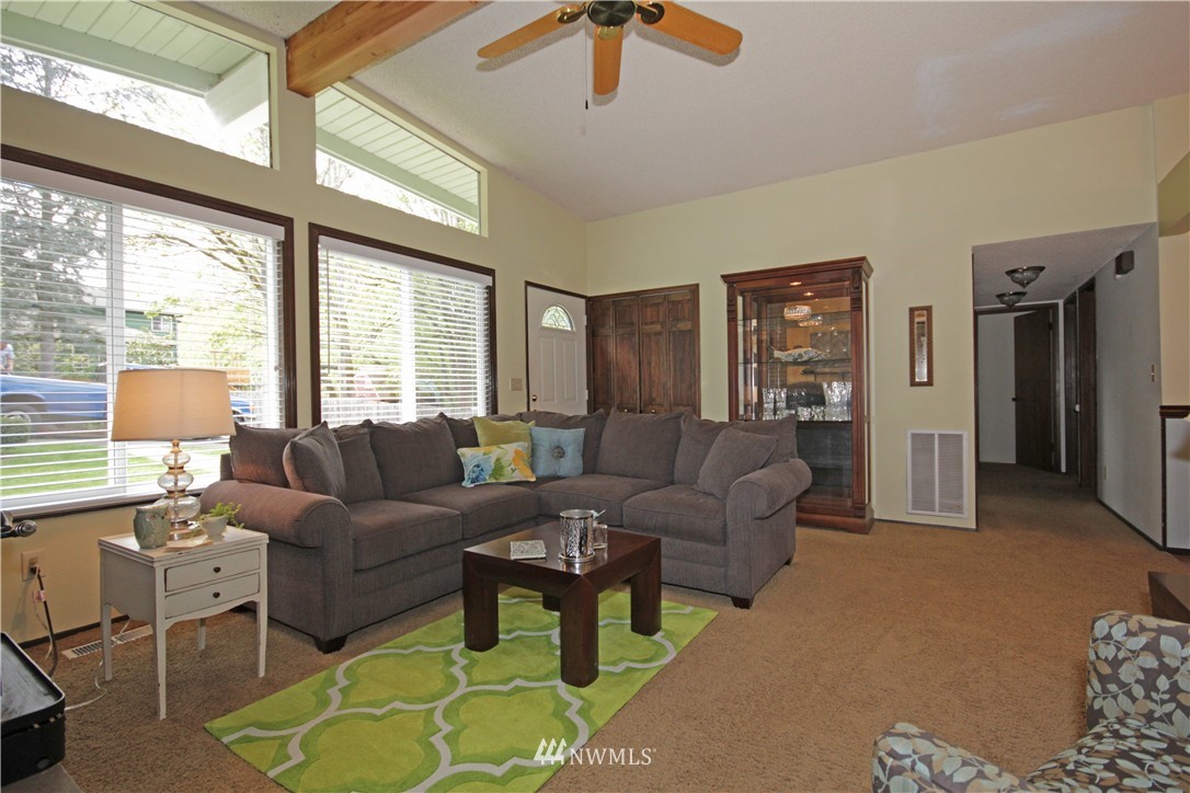 11838 Southeast 188th Street Renton, WA 98058 - Photo 6 of 25 Gallery Image 6
