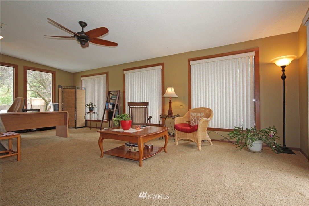11838 Southeast 188th Street Renton, WA 98058 - Photo 9 of 25 Gallery Image 9