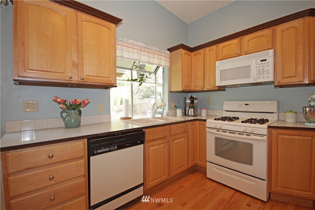 11838 Southeast 188th Street Renton, WA 98058 - Photo 10 of 25 Gallery Image 10