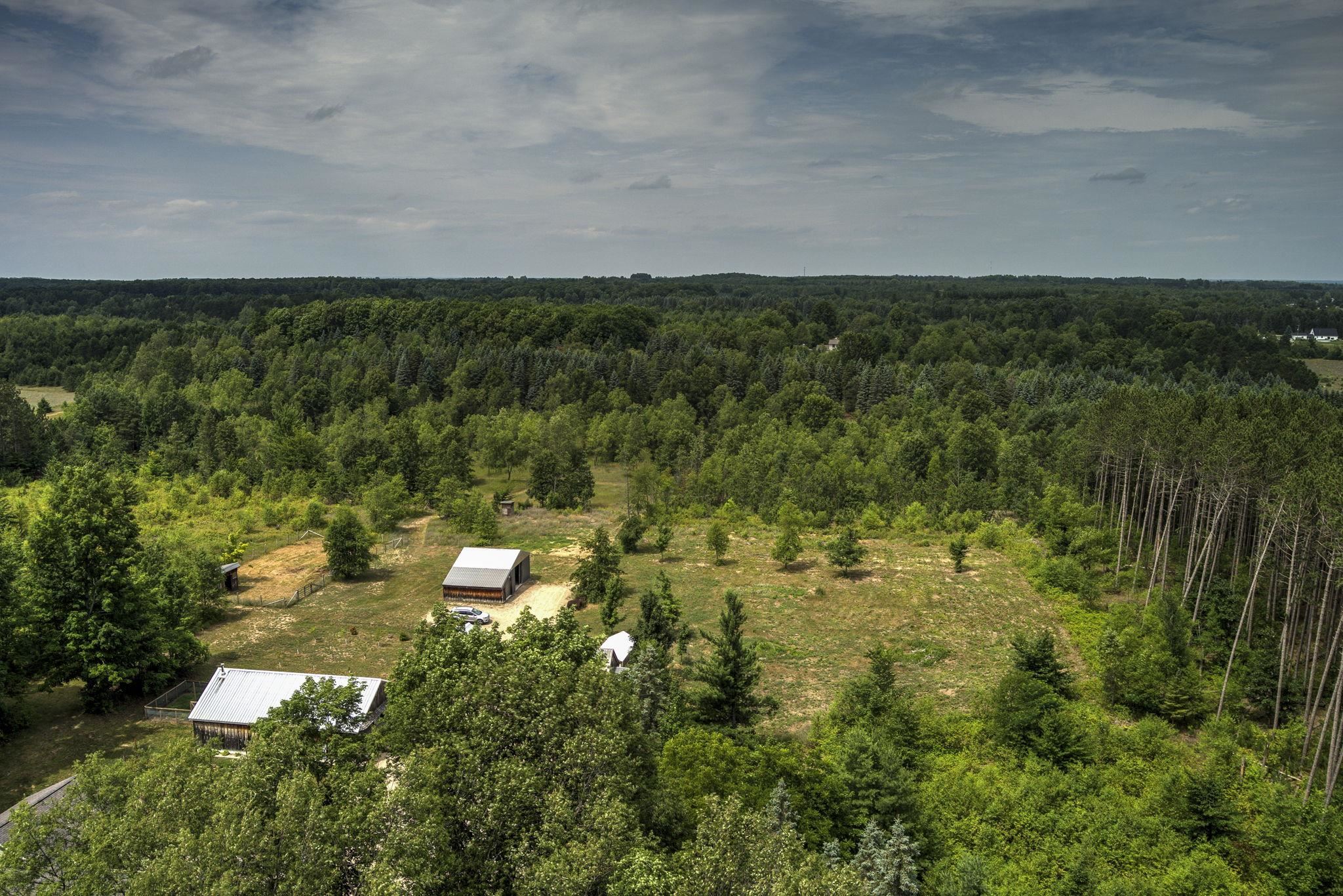 2625 Walton Road Kingsley, MI 49649 - Photo 2 of 59