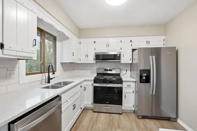 $339,900 | 2824 84th Avenue North, Brooklyn Park, MN 55444