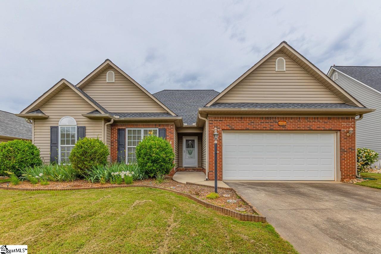 376 Split Oak Lane Inman, SC 29349 - Photo 1 of 21