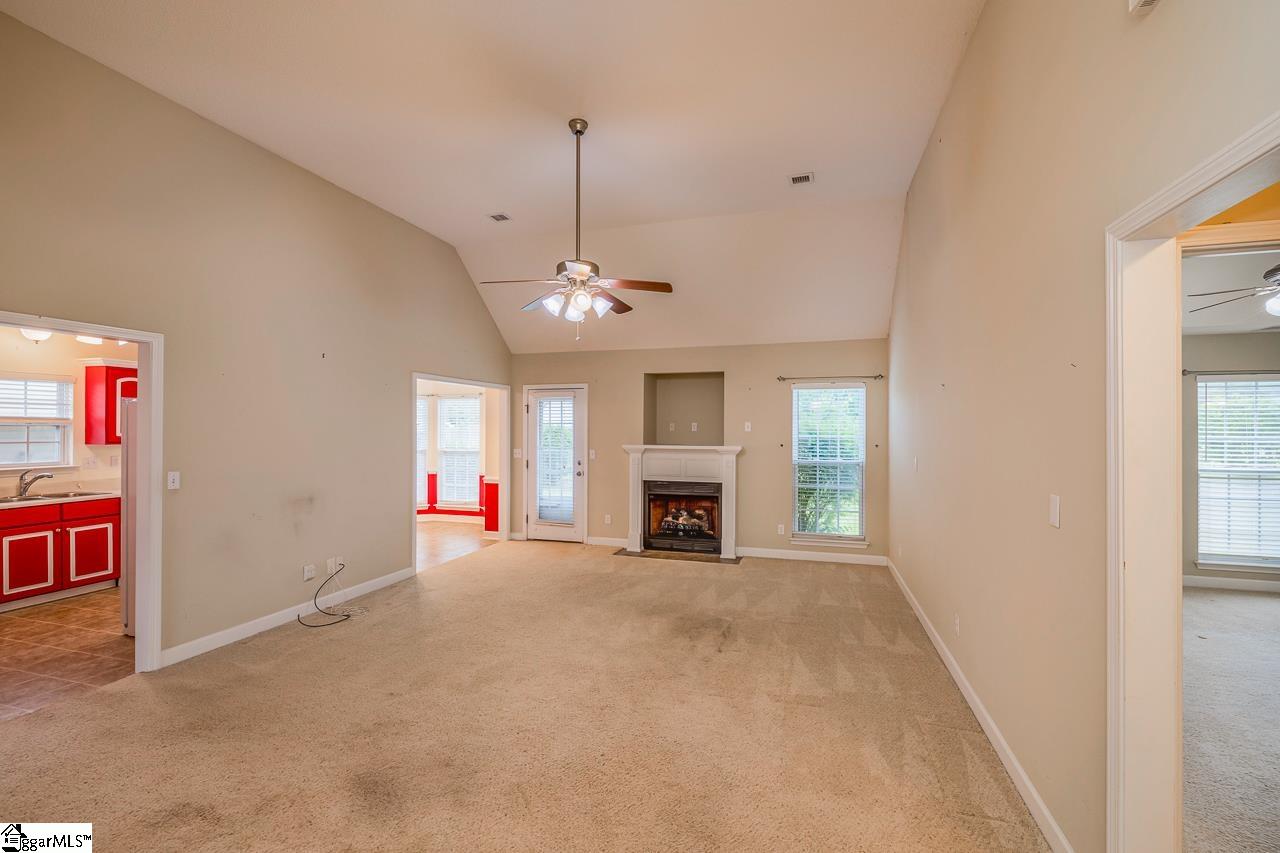 376 Split Oak Lane Inman, SC 29349 - Photo 2 of 21