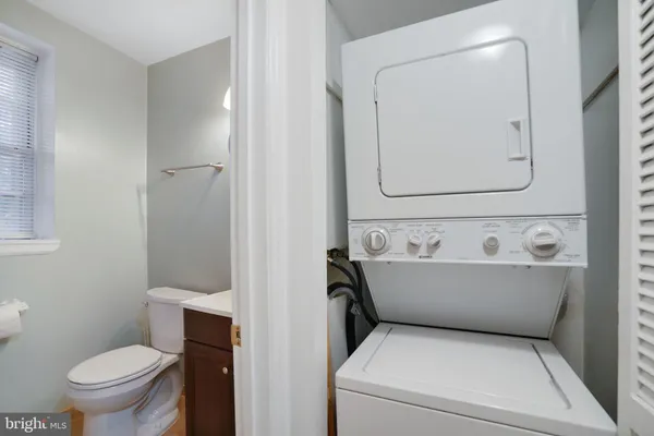 $299,000 | 2966 South Columbus Street, Unit B2, Arlington, VA 22206