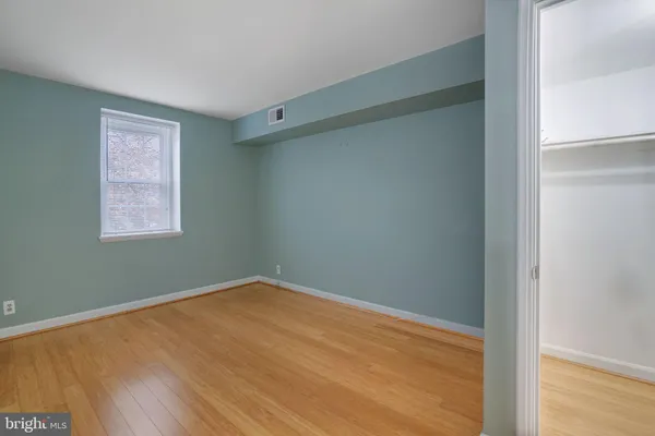 $299,000 | 2966 South Columbus Street, Unit B2, Arlington, VA 22206