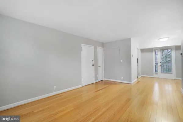 $299,000 | 2966 South Columbus Street, Unit B2, Arlington, VA 22206