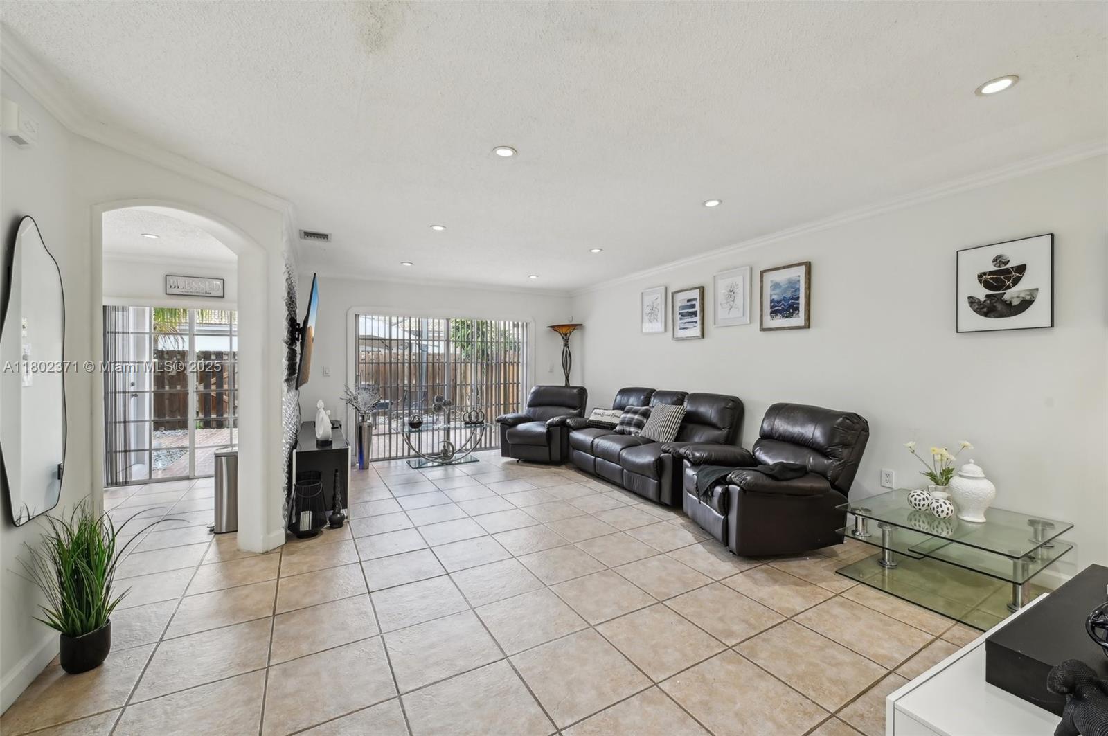 7377 Southwest 162nd Path Miami, FL 33193 - Photo 4 of 19 Gallery Image 4