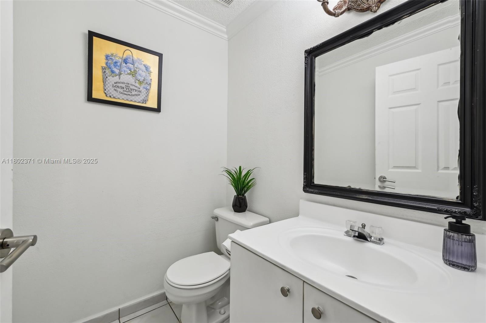 7377 Southwest 162nd Path Miami, FL 33193 - Photo 10 of 19 Gallery Image 10
