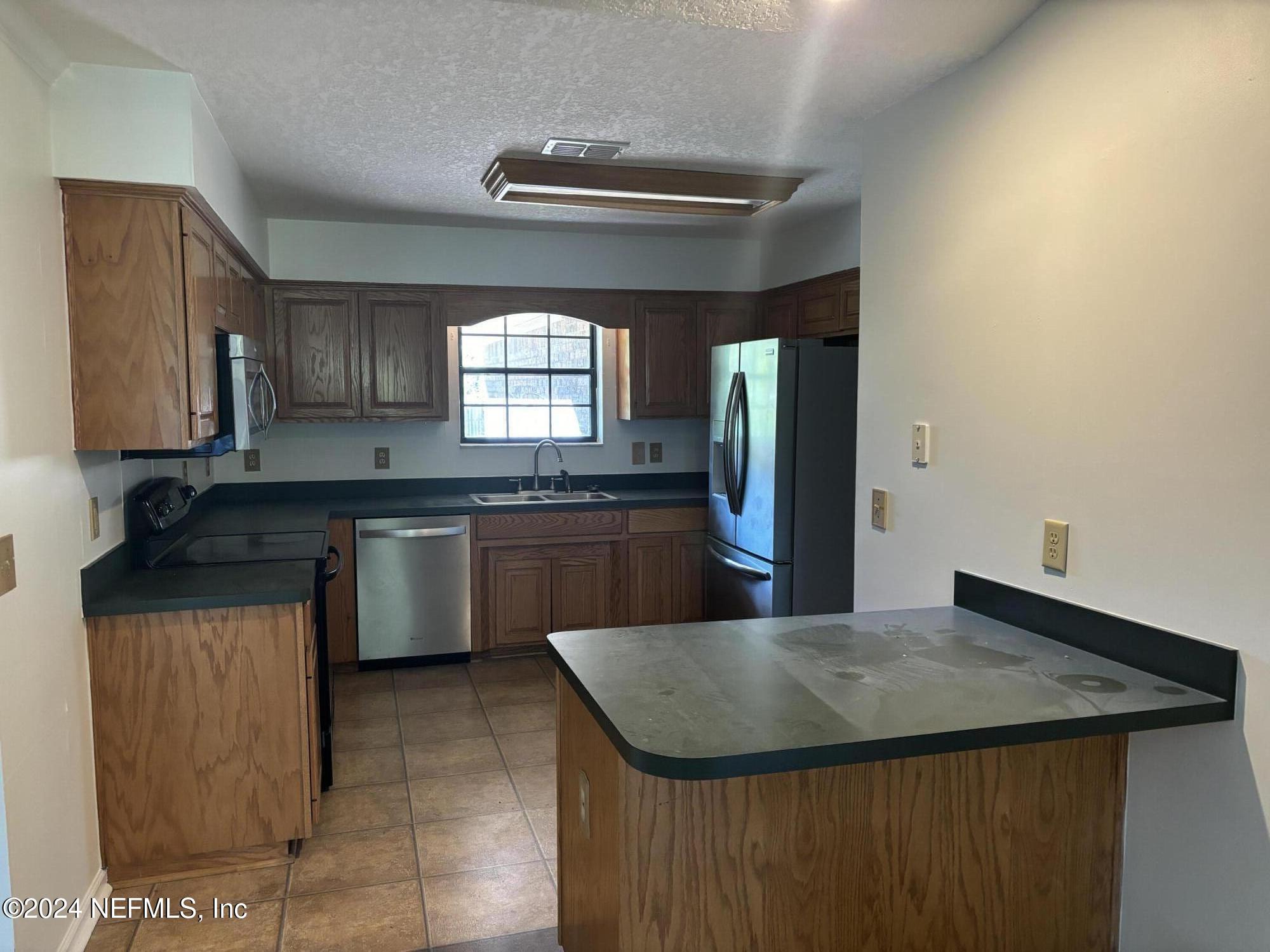 10111 Bradley Road Jacksonville, FL 32246 - Photo 2 of 10 IMG_0353