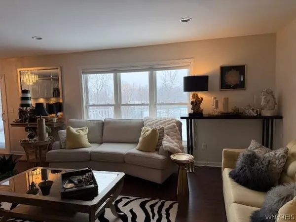 $3,500 | 172 Northill Drive, Unit E, Amherst, NY 14221