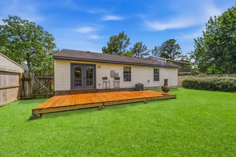 $330,000 | 42 Lyrebird Drive, The Woodlands, TX 77380