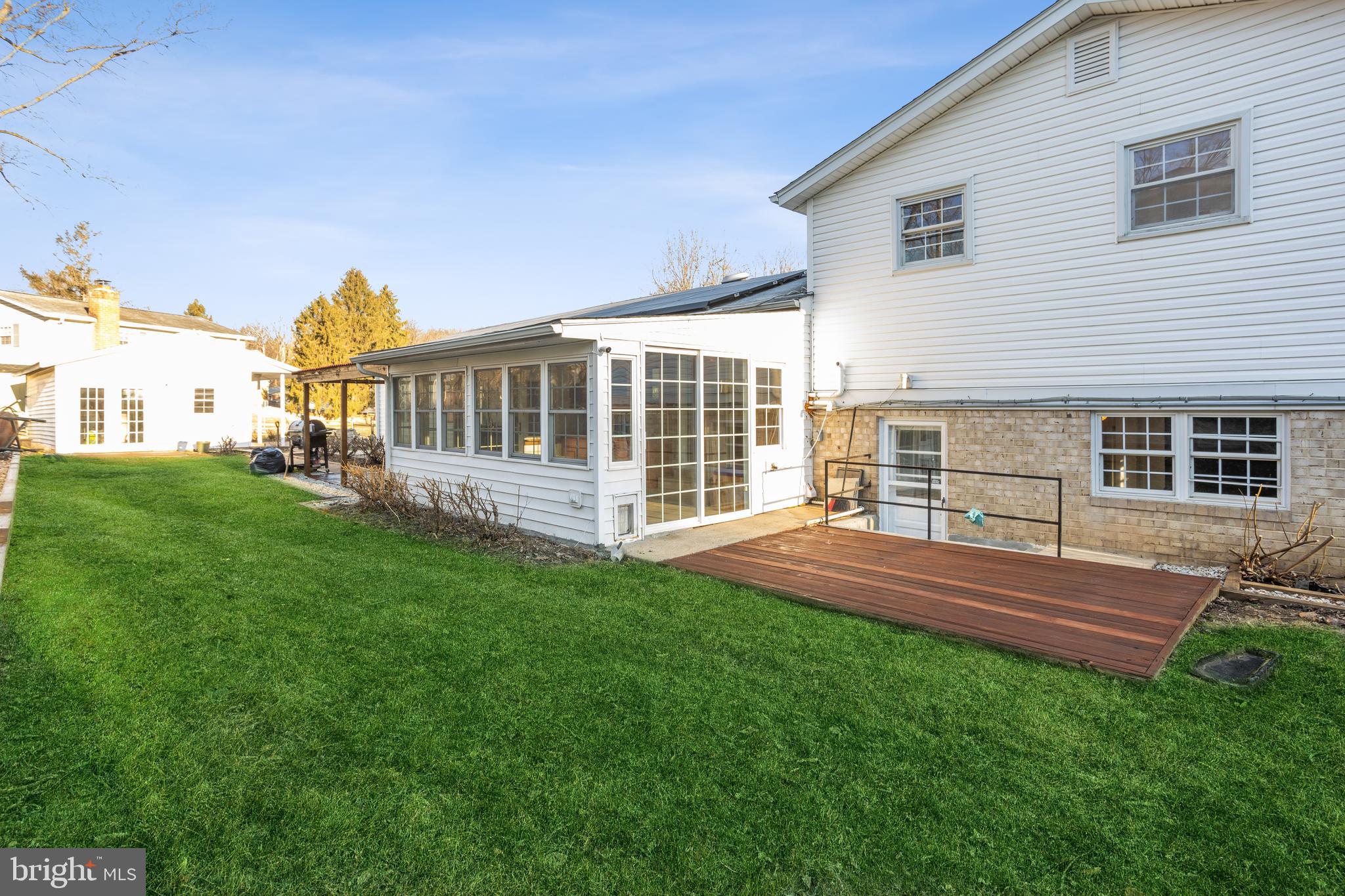 16121 Kenny Road Laurel, MD 20707 - Photo 47 of 53 exterior back