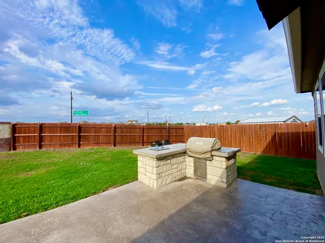 $1,845 | 142 Landing Lane, New Braunfels, TX 78130